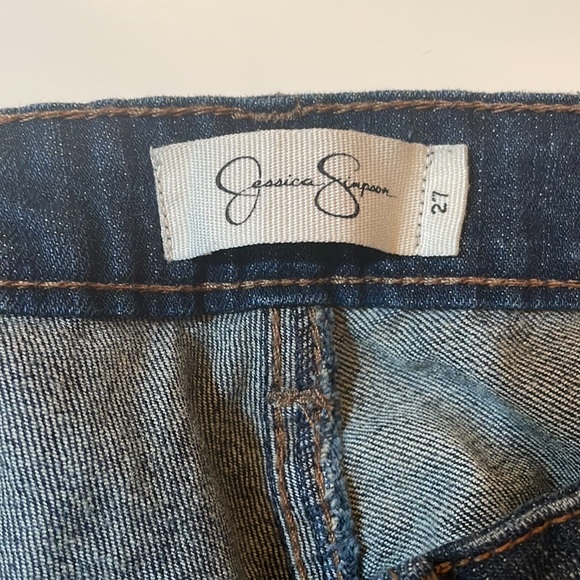 Women’s Jessica Simpson Jeans. Size 27 - Picture 5 of 9